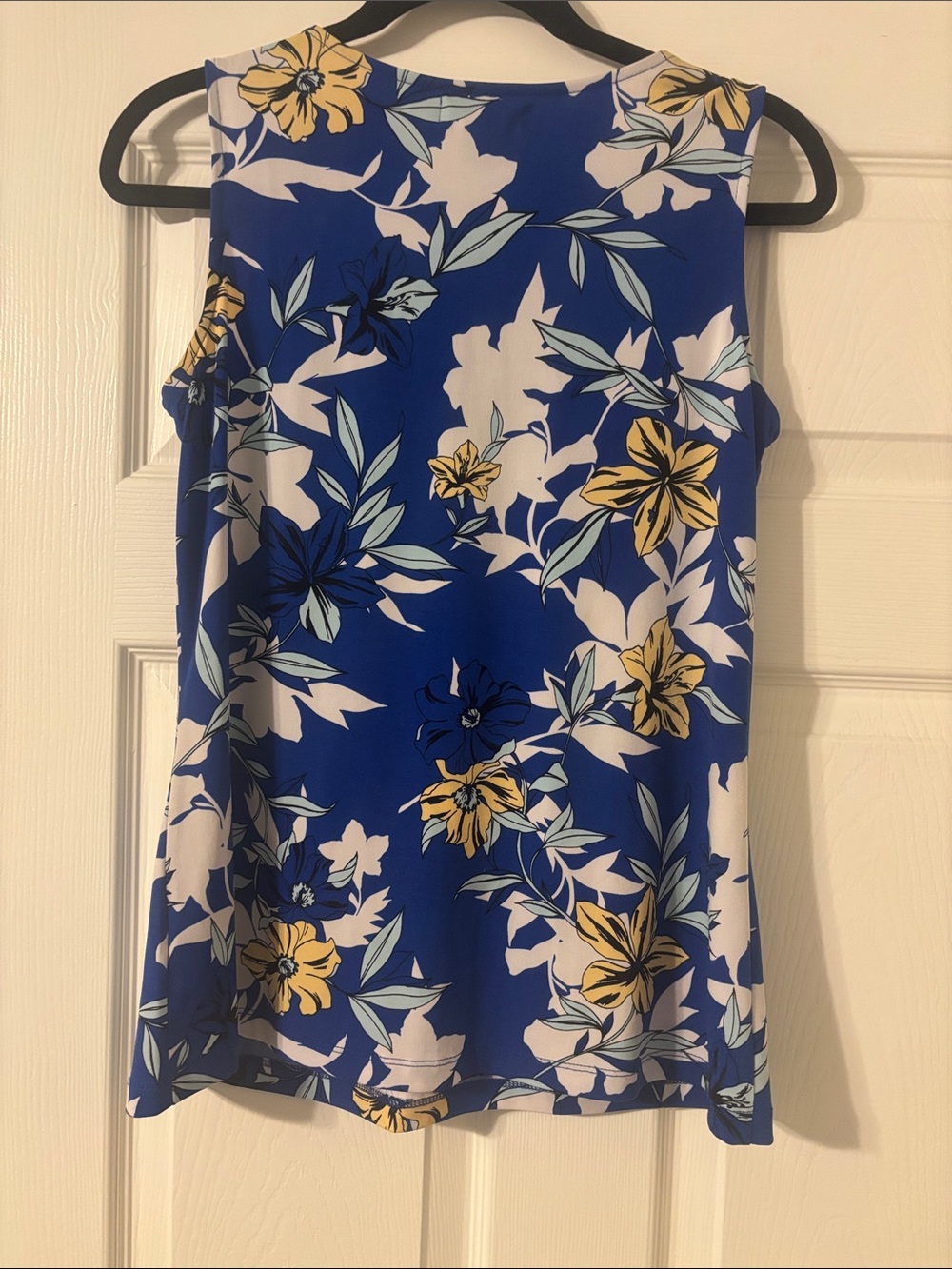 Liz Claiborne Royal Blue Floral Pleated Neck Camisole - Picture 3 of 5